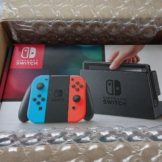 ニンテンドースイッチ(Nintendo Switch)の任天堂Switch 本体(Joy-Con(L)ネオンブルー/(R)ネオンレッド)(家庭用ゲーム機本体)