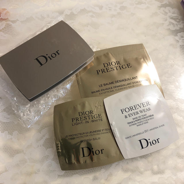 Dior(ディオール)のディオール Dior カプチュールトータル サンプル コスメ/美容のキット/セット(サンプル/トライアルキット)の商品写真