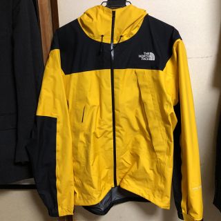 ザノースフェイス(THE NORTH FACE)の【中古】THE NORTH FACE  クライムライトジャケット イエロー (マウンテンパーカー)