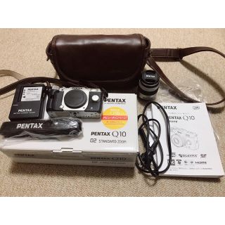 ペンタックス(PENTAX)の【nov1 さん専用】デジタル一眼★PENTAX Q10★おまけ付き(ミラーレス一眼)