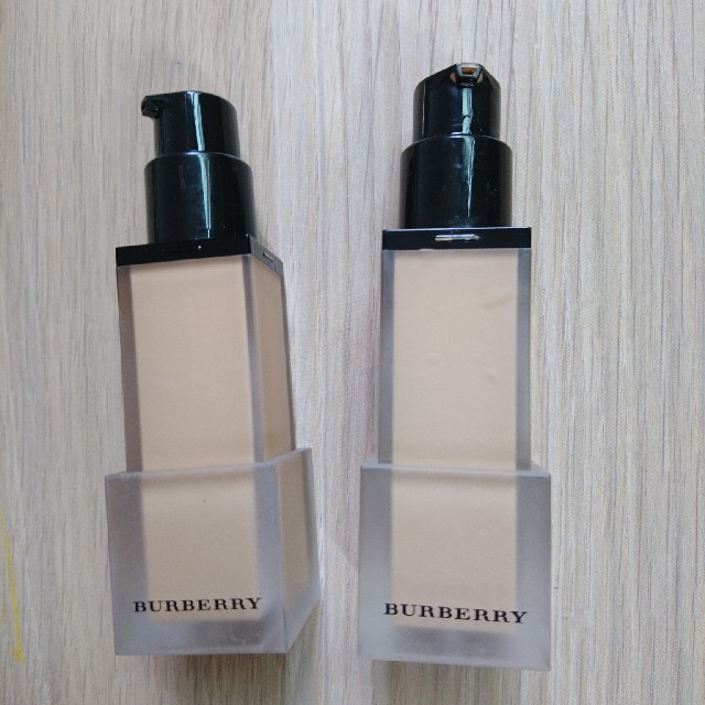 BURBERRY(バーバリー)のカシミアファンデーション コスメ/美容のベースメイク/化粧品(ファンデーション)の商品写真