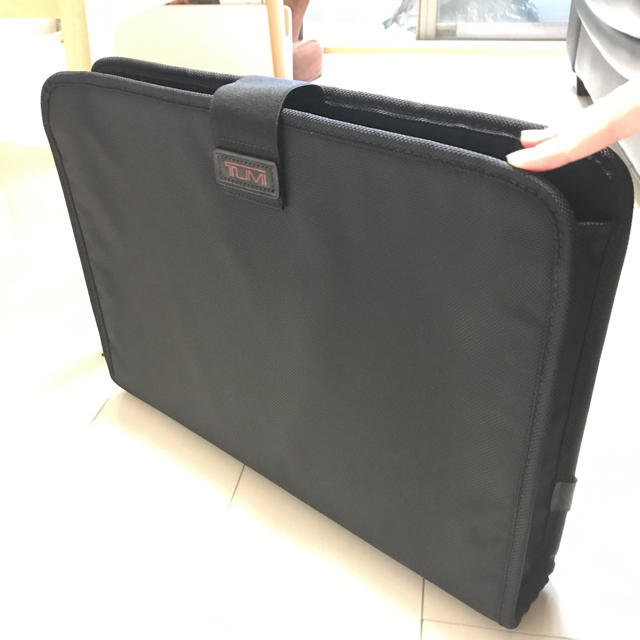 TUMI(トゥミ)のTUMI  新品PCケース  スマホ/家電/カメラのスマホアクセサリー(モバイルケース/カバー)の商品写真