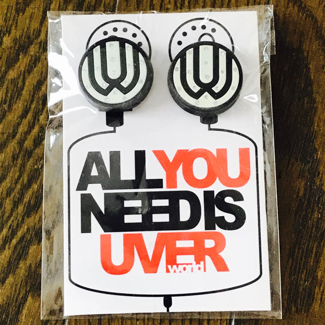 UVERworld(ウーバーワールド)のUVERworld イヤホンアクセサリー エンタメ/ホビーのタレントグッズ(ミュージシャン)の商品写真