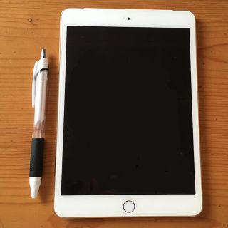 アイパッド(iPad)の中古★ipad mini3 64GB gold★Apple★Wi-Fi+Cell(タブレット)