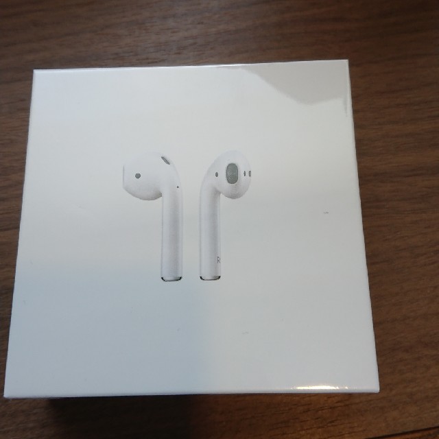 Apple(アップル)のair pods スマホ/家電/カメラのオーディオ機器(ヘッドフォン/イヤフォン)の商品写真