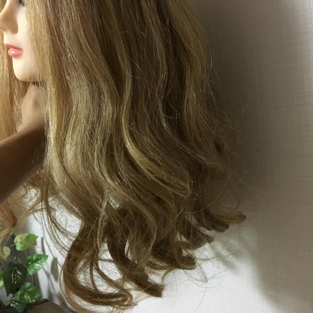 巻き髪 ロング ヘアウィッグの通販 By 購入の際一言お願いします ラクマ 巻き髪 ロング ヘアウィッグの通販 By 購入の際一言お願いします ラクマ