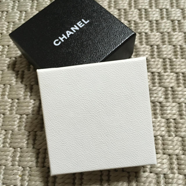 CHANEL(シャネル)のシャネルアクセボックス インテリア/住まい/日用品のインテリア小物(小物入れ)の商品写真