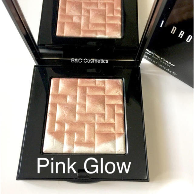 BOBBI BROWN(ボビイブラウン)のsachi様専用出品 ハイライティングパウダー  ピンクグロウ 箱付き コスメ/美容のベースメイク/化粧品(フェイスパウダー)の商品写真