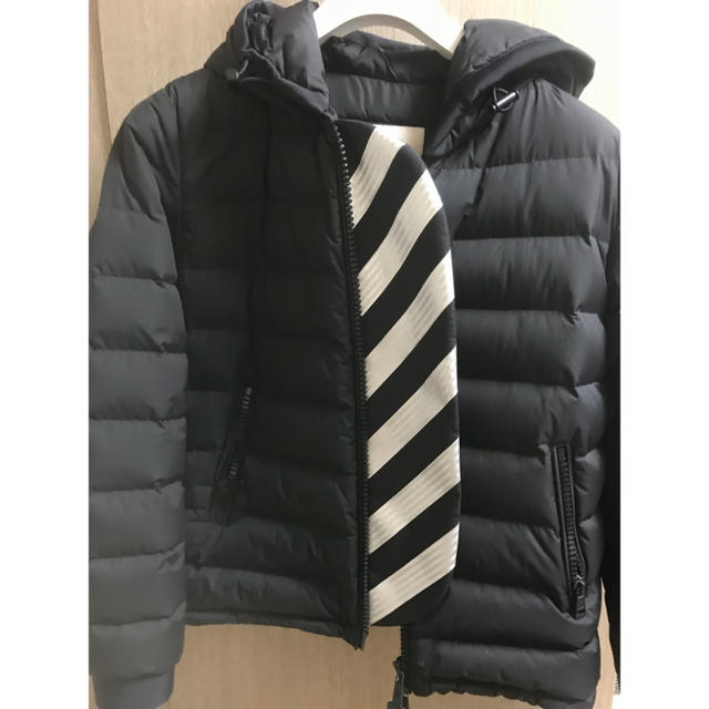 MONCLER - モンクレール×オフホワイトの通販 by Shika127's shop｜モンクレールならラクマ