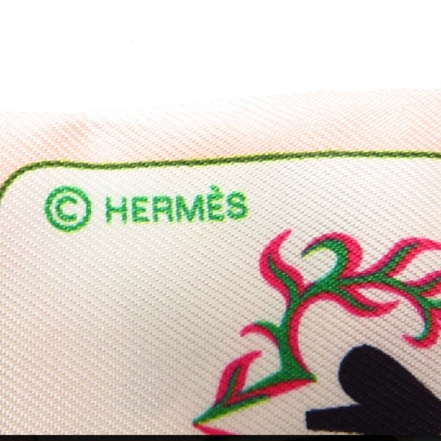 Hermes(エルメス)の新品★エルメス  トランプ トゥイリー ツイリー ピンク 2018春夏限定 レディースのファッション小物(バンダナ/スカーフ)の商品写真