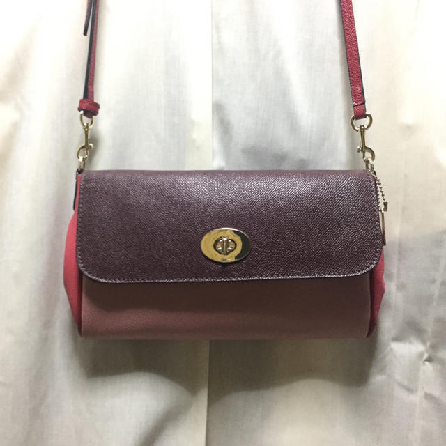 COACH(コーチ)のショルダーバッグ レディースのバッグ(ショルダーバッグ)の商品写真