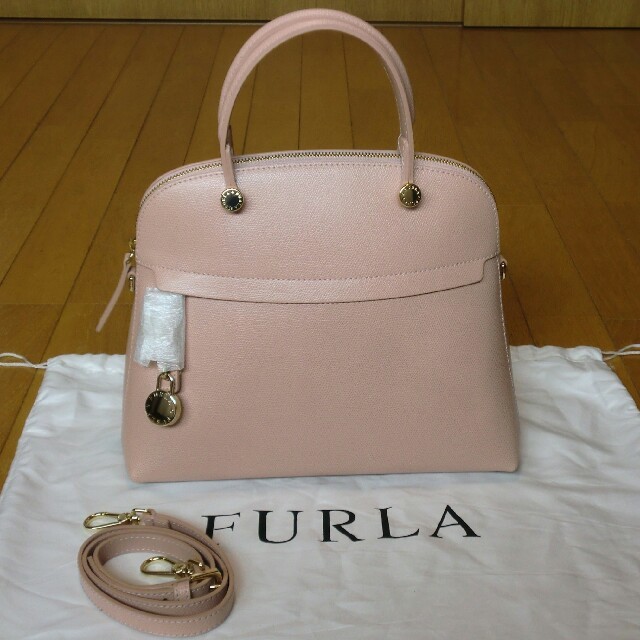 フルラ FURLA パイパー PIPER M 新品