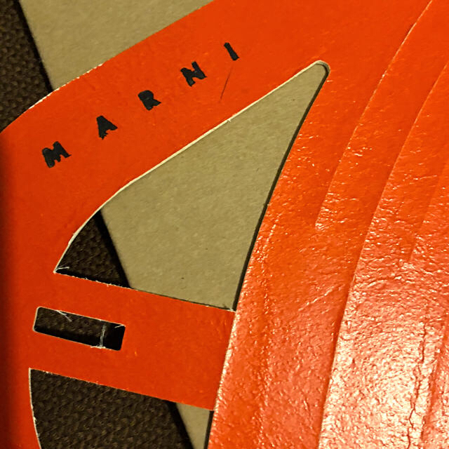 Marni(マルニ)のMarni Dot Bag 新品未使用 リバーシブルバッグ！ レディースのバッグ(ハンドバッグ)の商品写真