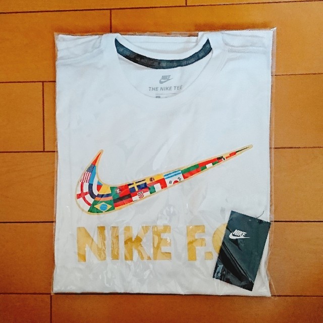 NIKE(ナイキ)のはなふゆみ様専用【新品未開封】NIKE F.C. ホワイト メンズのトップス(Tシャツ/カットソー(半袖/袖なし))の商品写真