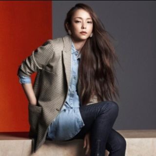 エイチアンドエム(H&M)の安室奈美恵コラボ ジャケット(テーラードジャケット)