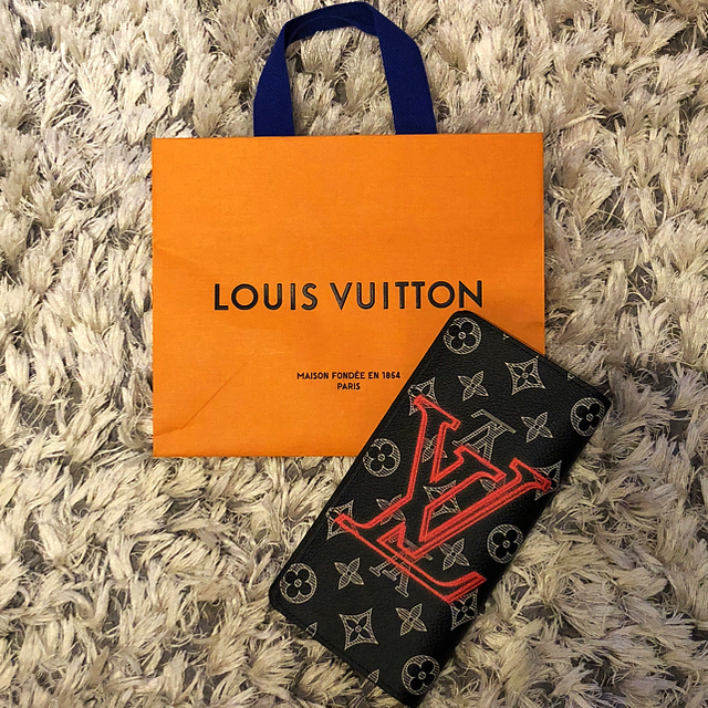 適切な価格 LOUIS 希少 今季限定デザイン 長財布 ヴィトン - VUITTON 長財布 適切な価格 LOUIS 希少 今季限定デザイン 長財布 ヴィトン - VUITTON 長財布