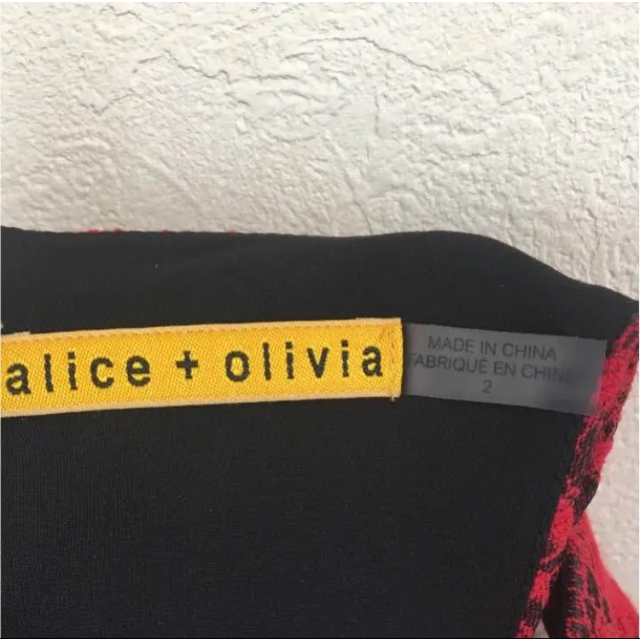 Alice+Olivia(アリスアンドオリビア)のAlice and Olivia ワンピース ドレス アリスアンドオリビア レディースのワンピース(ひざ丈ワンピース)の商品写真