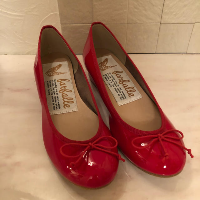 repetto(レペット)のファルファーレ 赤 レッド パンプス レディースの靴/シューズ(ハイヒール/パンプス)の商品写真