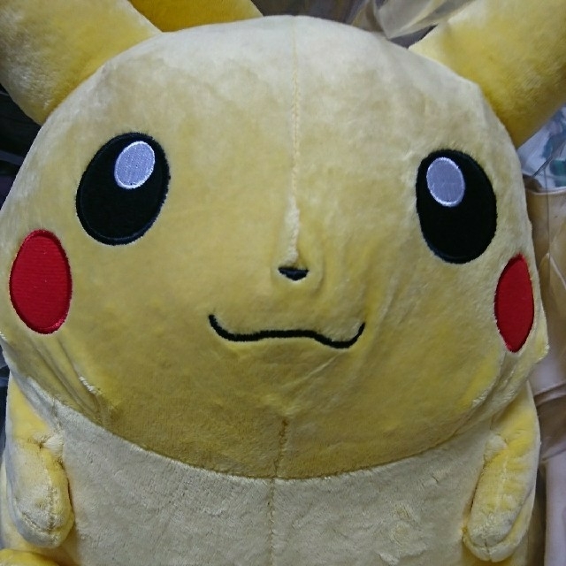 れいさん専用 BEAMS 等身大 等重量 ピカチュウ ぬいぐるみ