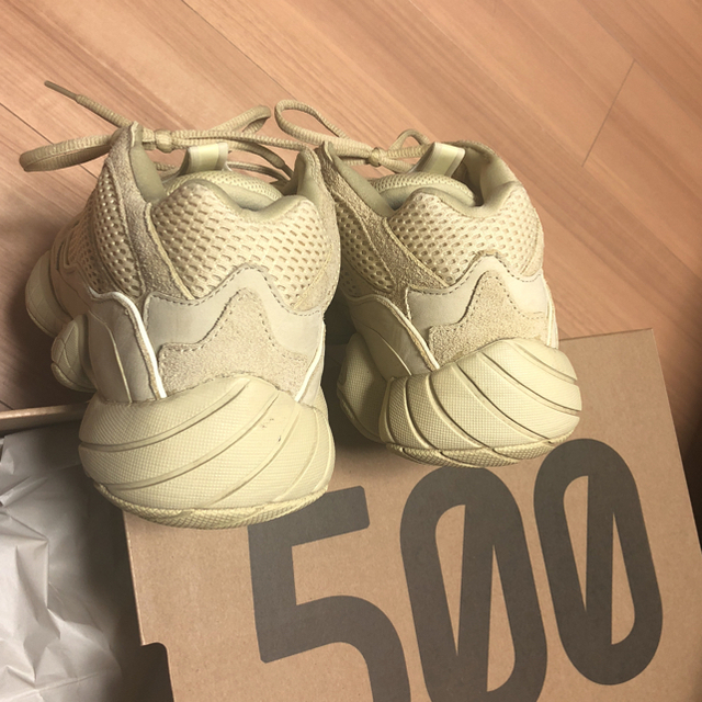 adidas(アディダス)のyeezy 500 super moon yellow イージー  メンズの靴/シューズ(スニーカー)の商品写真