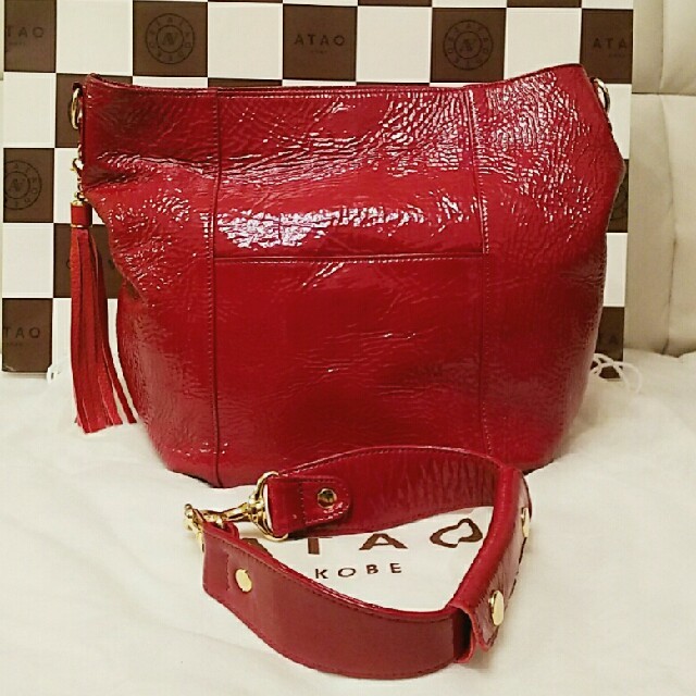 ATAO(アタオ)の《良品》アタオ　キャンディ　ラズベリーレッド　(保存袋付き) レディースのバッグ(ショルダーバッグ)の商品写真