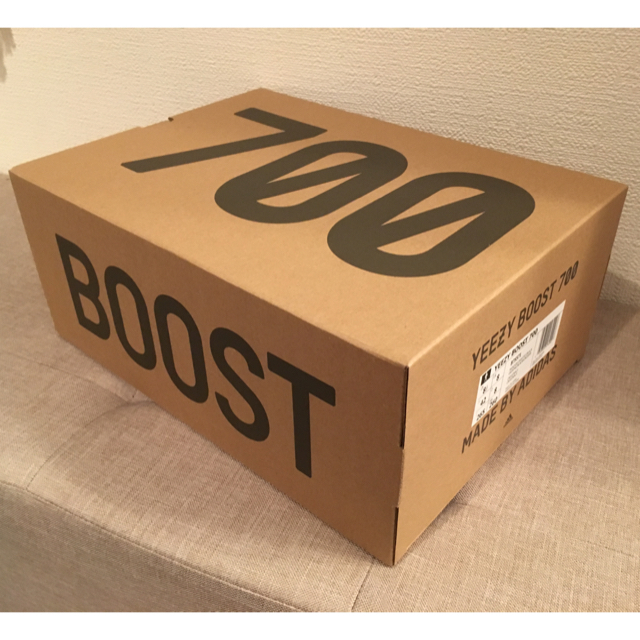 adidas(アディダス)の26.5cm 国内正規品 Yeezy Boost 700 イージーブースト メンズの靴/シューズ(スニーカー)の商品写真