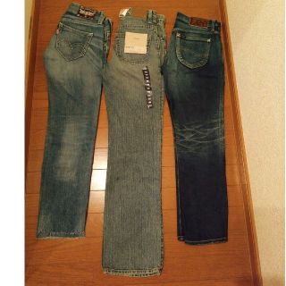 ギャップキッズ(GAP Kids)のローライズ・ジーンズ3本：GAP新品1本、中古LEVI'SとLeeで2本(デニム/ジーンズ)