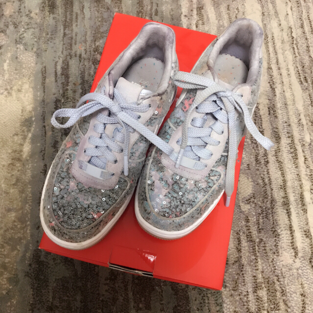 NIKE(ナイキ)の☆lucky star☆様専用 NIKE♡幻♡シンデレラLOW PALEST  レディースの靴/シューズ(スニーカー)の商品写真