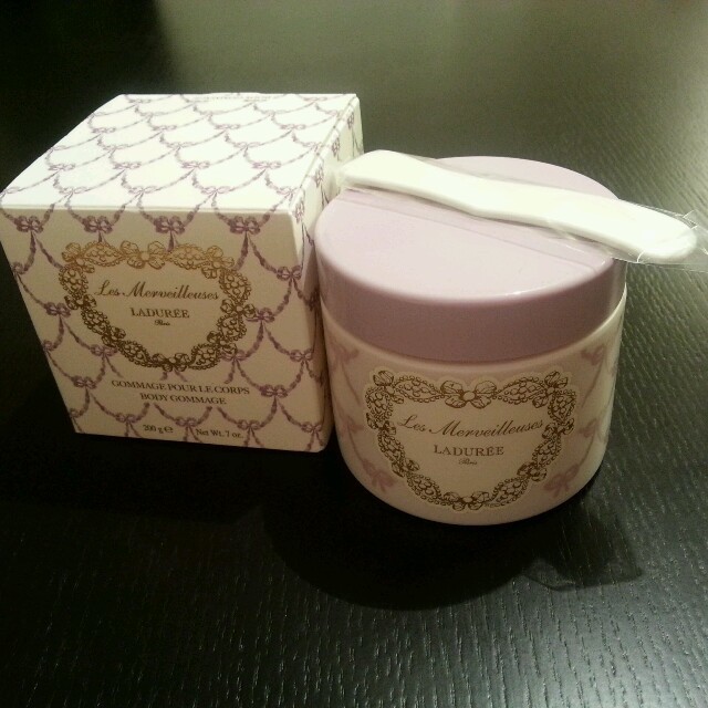 LADUREE(ラデュレ)のラデュレ♡ボディゴマージュ(スクラブ) コスメ/美容のボディケア(その他)の商品写真