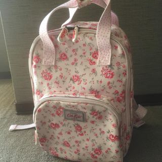 キャスキッドソン(Cath Kidston)のCathkids キッズ ミディアムバックパック リュック 花柄 防水(リュックサック)