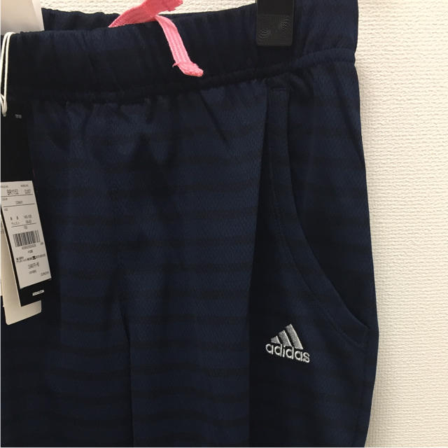 adidas(アディダス)の新品 アディダス ハーフパンツ 150 最終価格 キッズ/ベビー/マタニティのキッズ服女の子用(90cm~)(パンツ/スパッツ)の商品写真