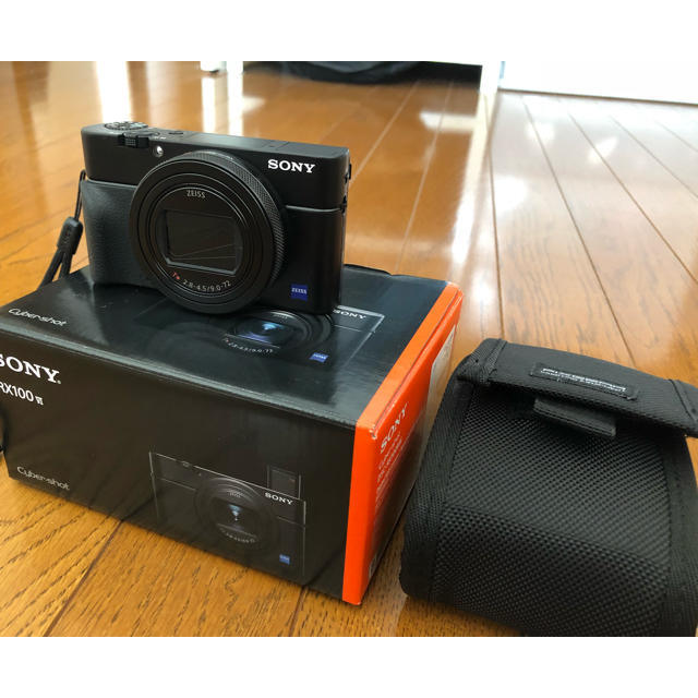 SONY(ソニー)のはるまこ様専用 Sony ソニー RX100 m6 Ⅵ 美品 スマホ/家電/カメラのカメラ(コンパクトデジタルカメラ)の商品写真