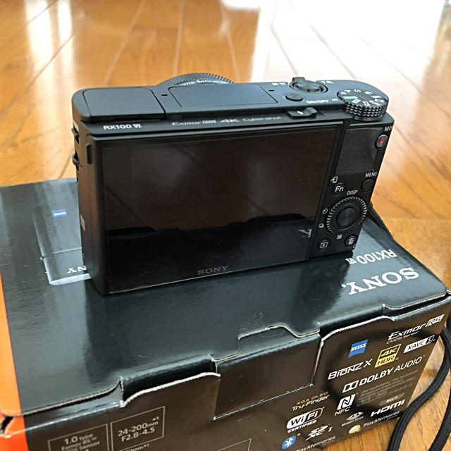 SONY(ソニー)のはるまこ様専用 Sony ソニー RX100 m6 Ⅵ 美品 スマホ/家電/カメラのカメラ(コンパクトデジタルカメラ)の商品写真