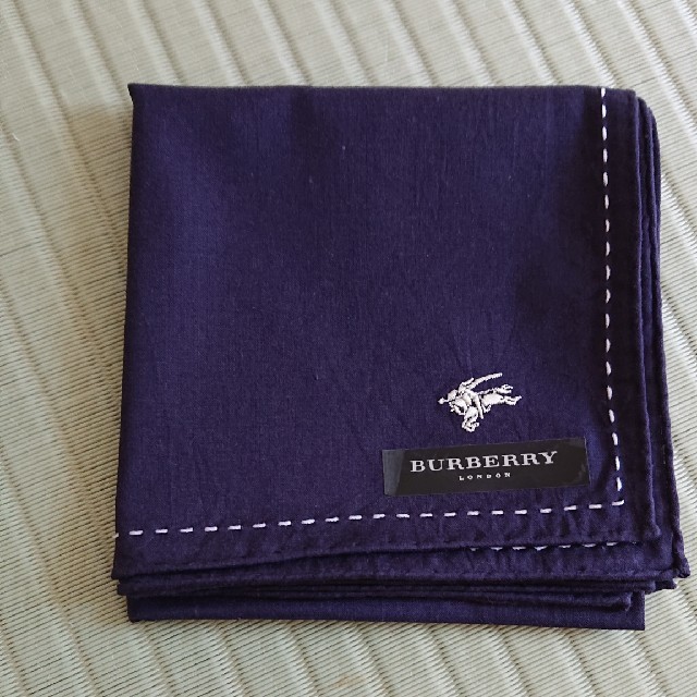 BURBERRY(バーバリー)のngangth89様専用  ハンカチ 2枚 メンズのファッション小物(ハンカチ/ポケットチーフ)の商品写真