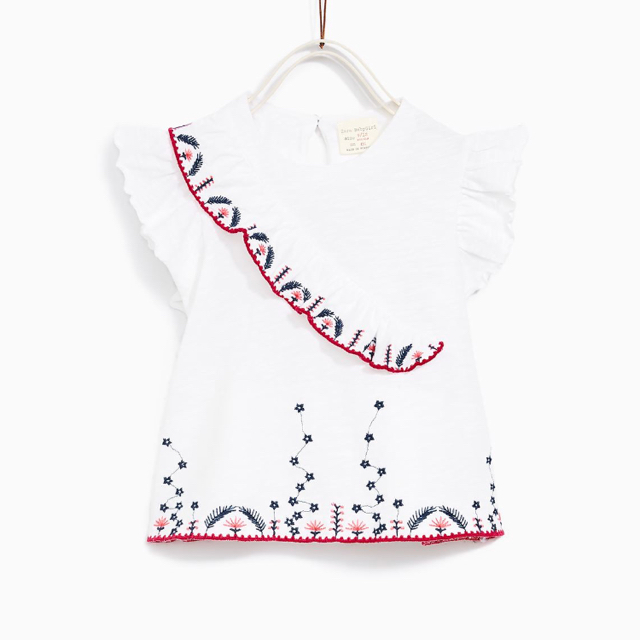 ZARA KIDS(ザラキッズ)の専用 zara baby  刺繍 ショートパンツ キッズ/ベビー/マタニティのキッズ服女の子用(90cm~)(パンツ/スパッツ)の商品写真