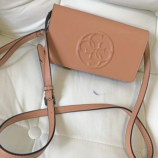 ゲス(GUESS)のguess ミニバッグ(ショルダーバッグ)