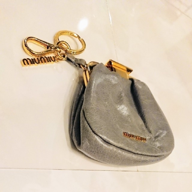 miumiuポーチ グレー