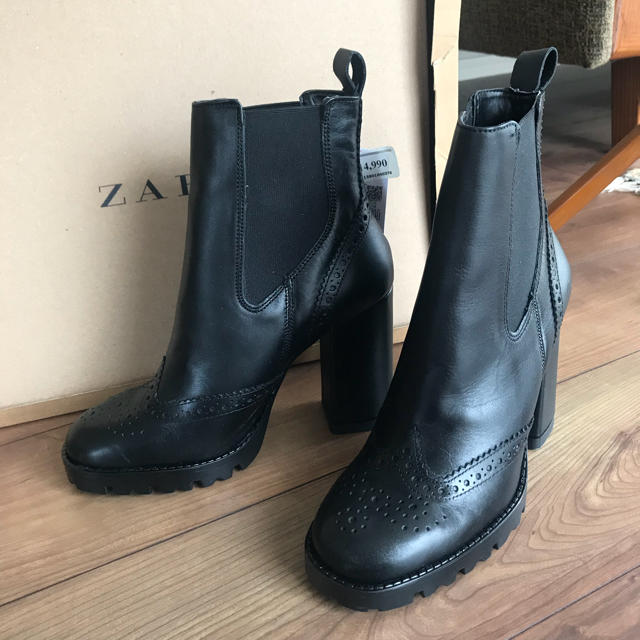 再値下!【送料無料】Zara サイドゴアブ ショートブーツ 黒 新品 完売