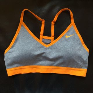 ナイキ(NIKE)のナイキ  スポーツブラ(トレーニング用品)