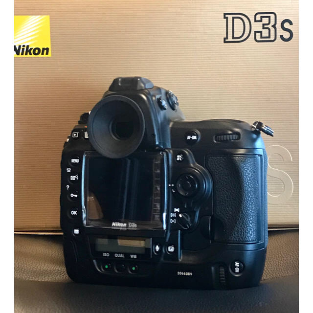 Nikon - 【シャッター回数2874回】NIKON D3s ボディの通販 by photograph & shop｜ニコンならラクマ