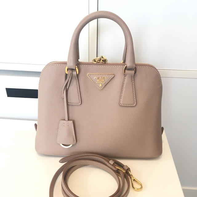 PRADA - プラダ バッグ ピンクベージュの通販 by moon's shop|プラダ PRADA - プラダ バッグ ピンクベージュの通販 by moon's shop|プラダ