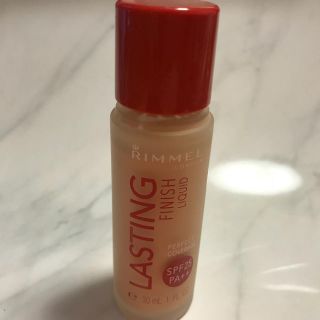 リンメル(RIMMEL)の値下げ☆RIMMEL リキッドファンデ(ファンデーション)