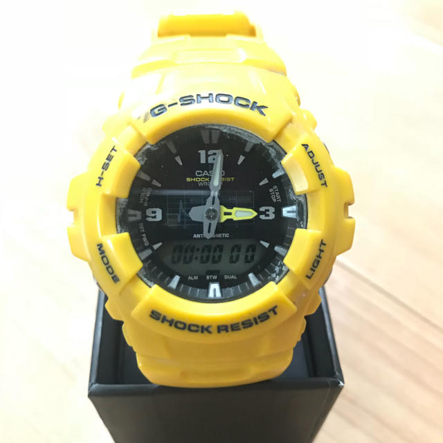 G-SHOCK SHOCK RESIST イエロー