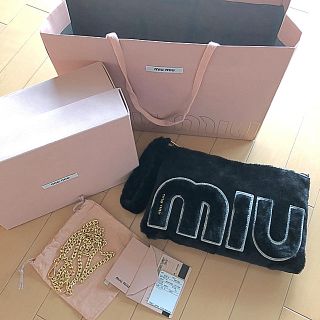 ミュウミュウ(miumiu)のmiumiu❤️クラッチバッグ 新品未使用(クラッチバッグ)