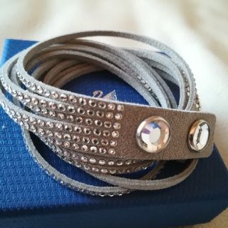 スワロフスキー(SWAROVSKI)のスワロフスキー　スネークブレス☆(ブレスレット/バングル)