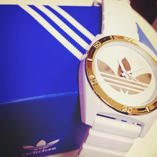 アディダス(adidas)のadidas 腕時計 ❤︎(腕時計)