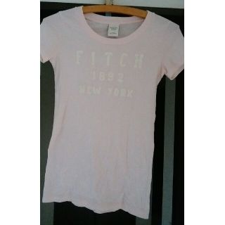 アバクロンビーアンドフィッチ(Abercrombie&Fitch)のアバクロ　T シャツ　X S 薄いキュートピンク(Tシャツ(半袖/袖なし))