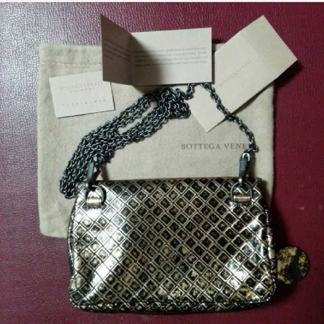 Bottega Veneta(ボッテガヴェネタ)の新品未使用☆ボッテガ・ヴェネタのウォレットチェーン レディースのバッグ(ショルダーバッグ)の商品写真