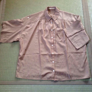 アーバンリサーチ(URBAN RESEARCH)のURBAN RESEARCHシャツ(シャツ/ブラウス(半袖/袖なし))