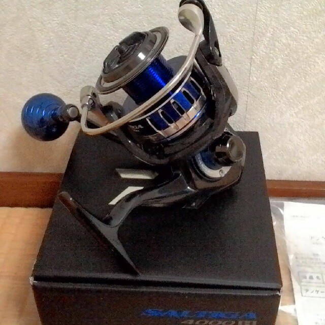 DAIWA(ダイワ)の定春様専用☆中古美品　ダイワ　15ソルティガ　4000H ☆ スポーツ/アウトドアのフィッシング(リール)の商品写真